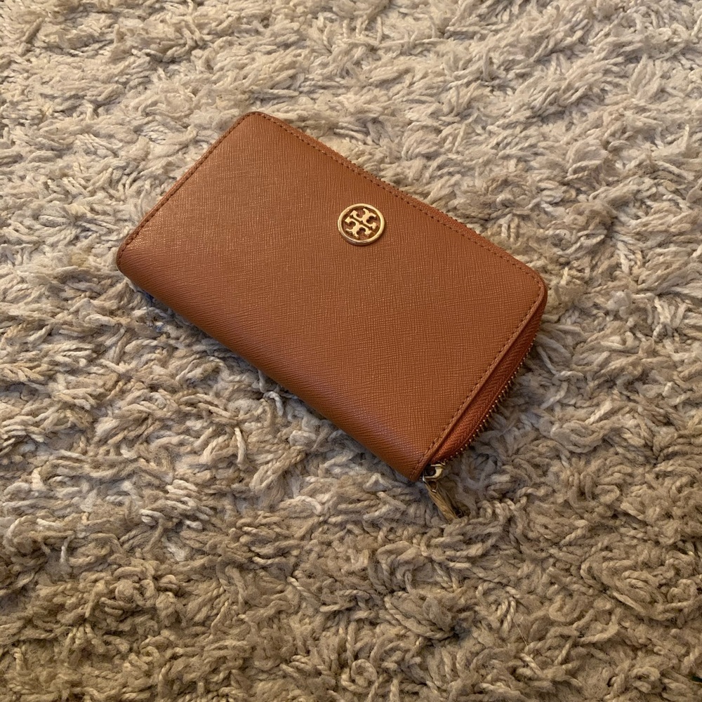 Tan Tory Burch Wallet